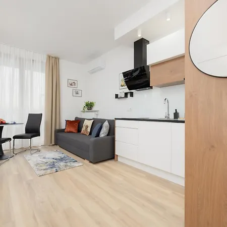 Apartment Holzera 3 - Close To Medicover/paley Warsaw