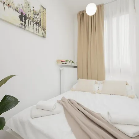 Apartment Holzera 3 - Close To Medicover/paley