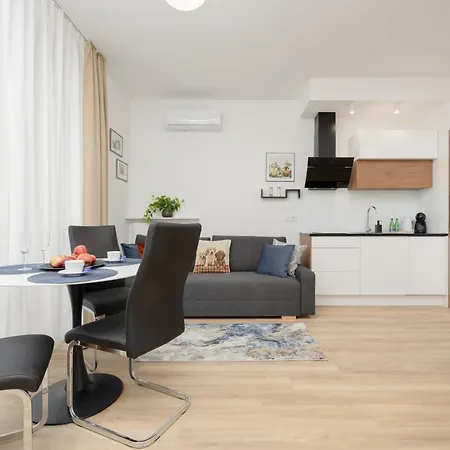 Holzera 3 - Close To Medicover/paley * 바르샤바