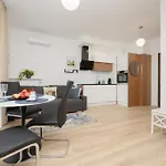 Apartment Holzera 3 - Close To Medicover/paley Warsaw